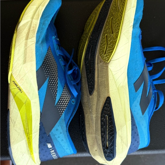 New Balance FuelCell Rebel V4 Women’s Size 8.5 - Picture 12 of 12